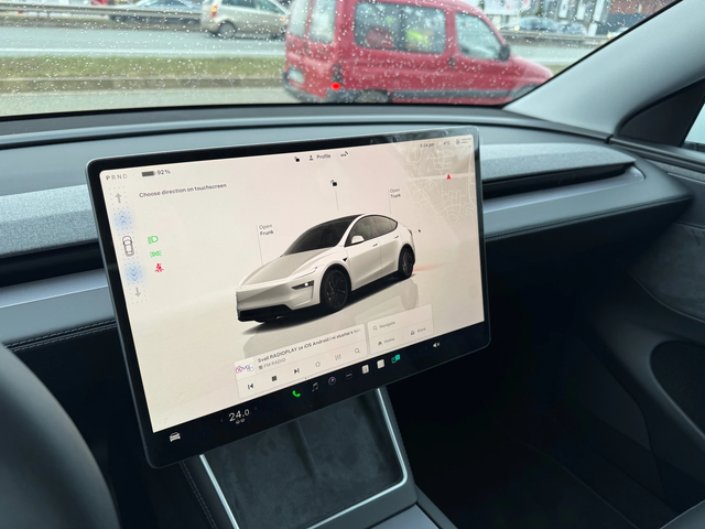 Tesla Model Y Juniper-2025\Standart, long-range 4x4 или Launch - автомобили, коли, обяви за нови и употребявани 12