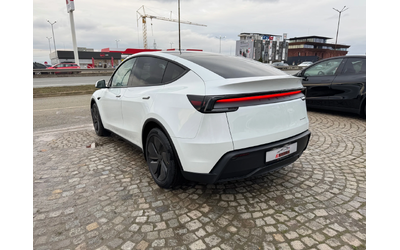 Tesla Model Y Juniper-2025\Standart, long-range 4x4 или Launch - автомобили, коли, обяви за нови и употребявани 6