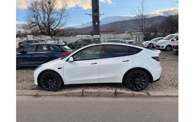 tesla-model-y - 3