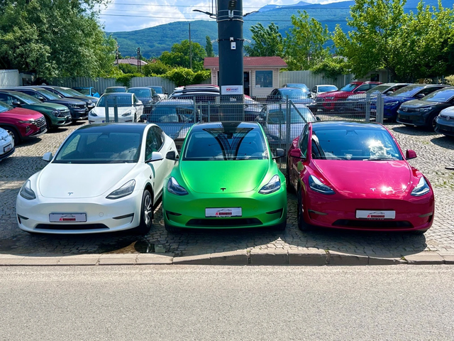 Tesla Model Y 5 км/ T A X I /350ps/60kw - автомобили, коли, обяви за нови и употребявани 0