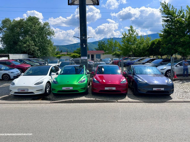 Tesla Model Y 5 км/ T A X I /350ps/60kw - автомобили, коли, обяви за нови и употребявани 9