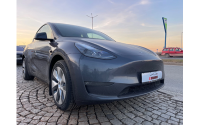 tesla-model-y - 4