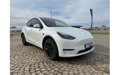 tesla-model-y - 0
