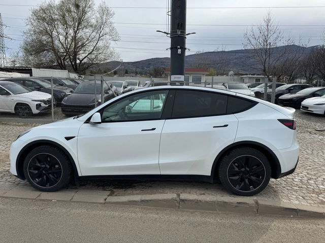 Tesla Model Y Long Range/4x4 - автомобили, коли, обяви за нови и употребявани 3
