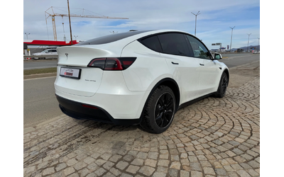 tesla-model-y - 5