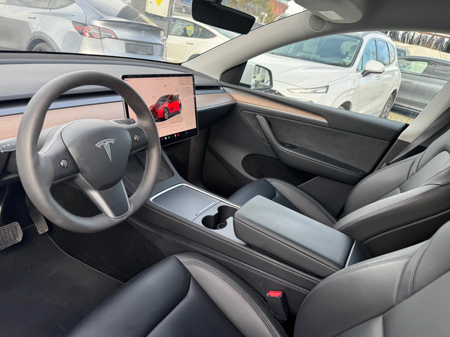 Tesla Model Y Long Range/4x4 - автомобили, коли, обяви за нови и употребявани 7