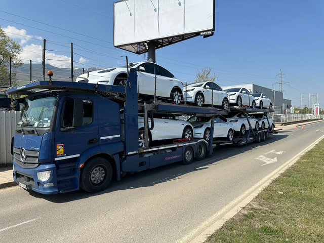 Tesla Model Y Dual Motor - автомобили, коли, обяви за нови и употребявани 11