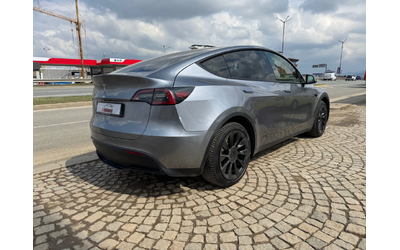 tesla-model-y - 2