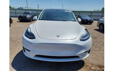 tesla-model-y - 4