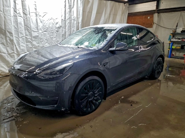 Tesla Model Y LONG RANGE DUAL MOTOR AWD ТЕРМОПОМПА* - автомобили, коли, обяви за нови и употребявани 0