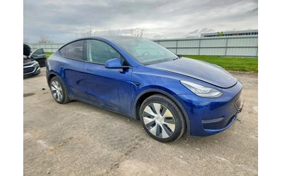 tesla-model-y - 0