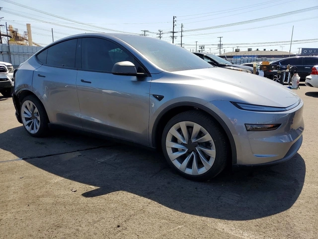Tesla Model Y JUNIPER LONG RANGE RWD - автомобили, коли, обяви за нови и употребявани 3