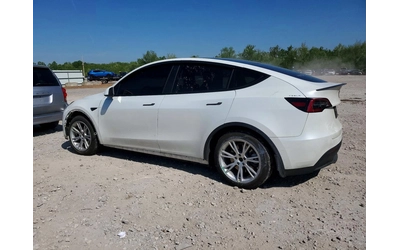 tesla-model-y - 2
