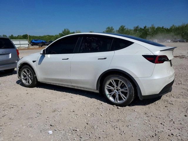 Tesla Model Y DUAL MOTOR LONG RANGE AWD ТЕРМОПОМПА* - автомобили, коли, обяви за нови и употребявани 2