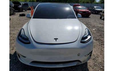 tesla-model-y - 4