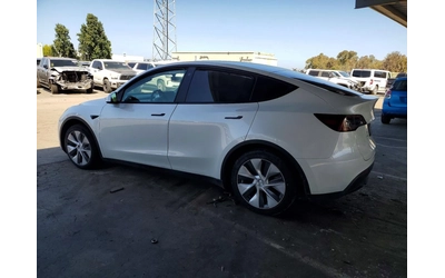 tesla-model-y - 3
