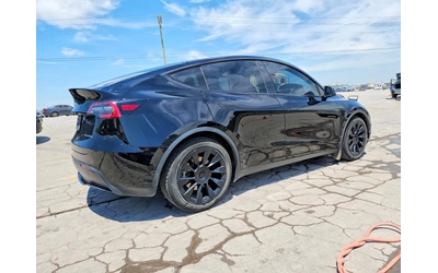 tesla-model-y - 2