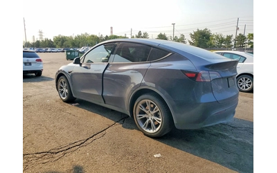 tesla-model-y - 2