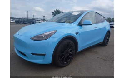 tesla-model-y - 0