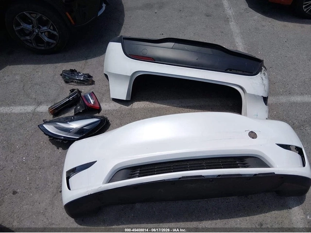 Tesla Model Y * LONG RANGE* DUAL MOTOR ALL-WHE* KEYLESS* Camera* - автомобили, коли, обяви за нови и употребявани 10