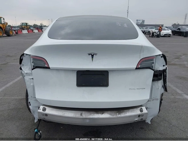Tesla Model Y * LONG RANGE* DUAL MOTOR ALL-WHE* KEYLESS* Camera* - автомобили, коли, обяви за нови и употребявани 14
