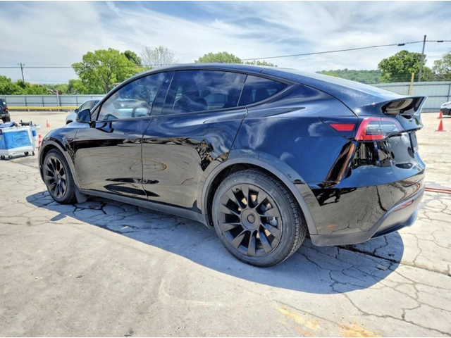 Tesla Model Y 4х4* Dual motor* Long Range* - автомобили, коли, обяви за нови и употребявани 1