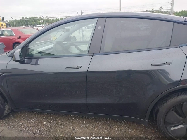 Tesla Model Y PREMIUM REAR-WHEEL DRIVE - автомобили, коли, обяви за нови и употребявани 13