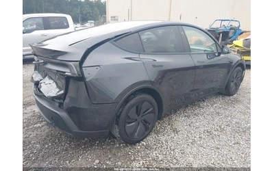 tesla-model-y - 3