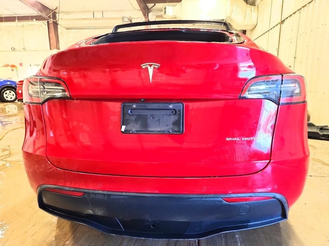 Tesla Model Y Long Range AWD - автомобили, коли, обяви за нови и употребявани 5
