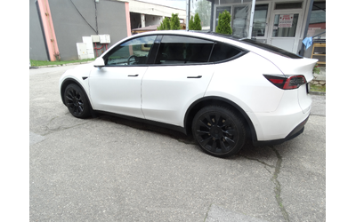 tesla-model-y-duai-motor-4x4 - 5