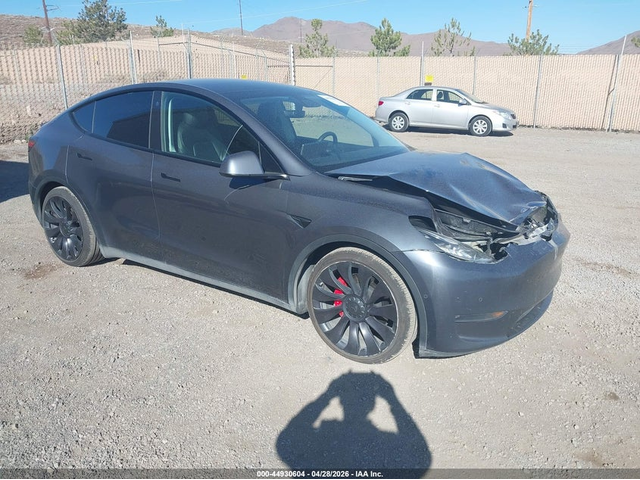 Tesla Model Y ELECTRIC All Wheel Drive - автомобили, коли, обяви за нови и употребявани 0