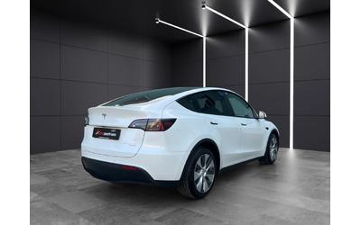 tesla-model-y-long-range-dual-awd - 2