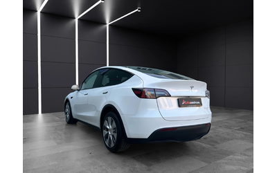 tesla-model-y-long-range-dual-awd - 3