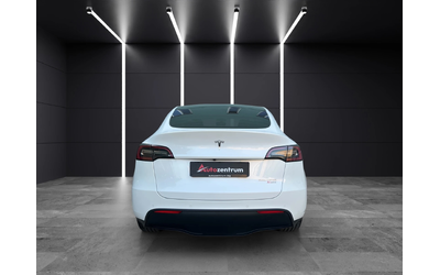 tesla-model-y-long-range-dual-awd - 5