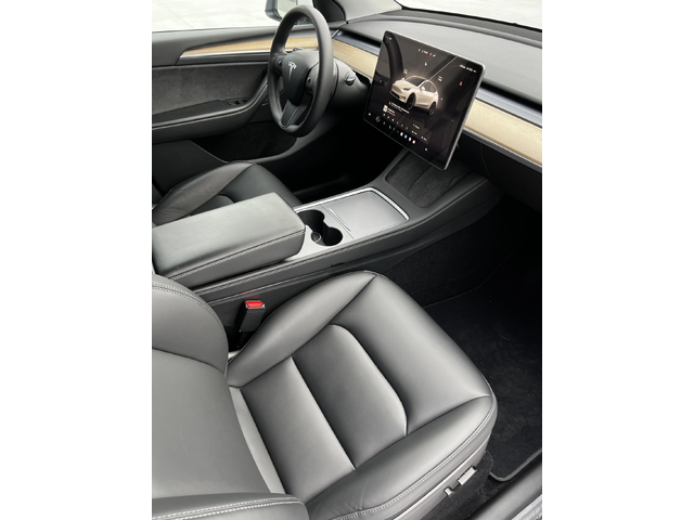 Tesla Model Y Long Range Dual AWD - автомобили, коли, обяви за нови и употребявани 10