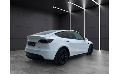 tesla-model-y-long-range-dual-awd - 2