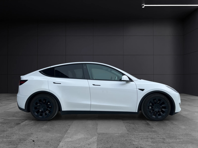 Tesla Model Y Long Range Dual AWD - автомобили, коли, обяви за нови и употребявани 6