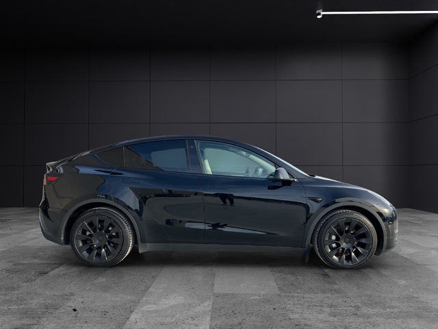 Tesla Model Y Long Range Dual AWD - автомобили, коли, обяви за нови и употребявани 6