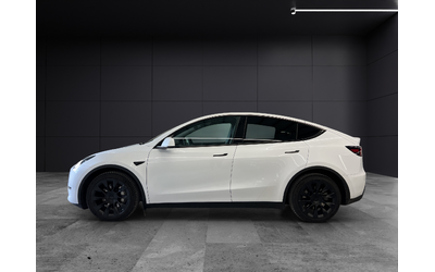 Tesla Model Y Long Range Dual AWD - автомобили, коли, обяви за нови и употребявани 7