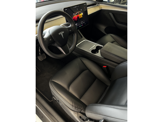 Tesla Model Y Long Range Dual AWD - автомобили, коли, обяви за нови и употребявани 9