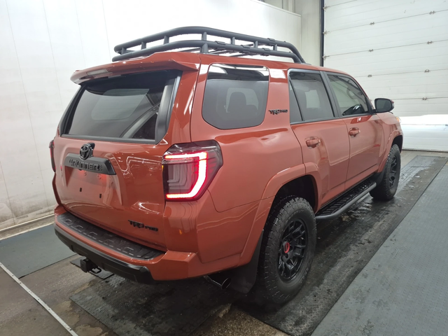 Toyota 4runner 4.0 4WD - автомобили, коли, обяви за нови и употребявани 3