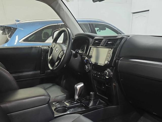 Toyota 4runner TRD Pro 4WD - автомобили, коли, обяви за нови и употребявани 5