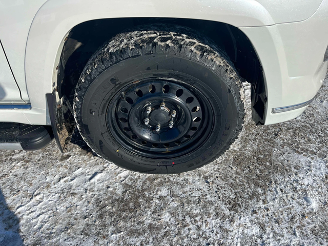 Toyota 4runner Limited 4WD - автомобили, коли, обяви за нови и употребявани 8