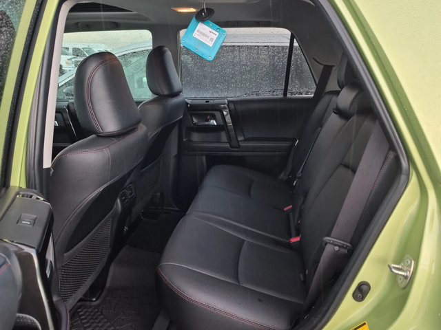 Toyota 4runner TRD Pro 4WD - автомобили, коли, обяви за нови и употребявани 9