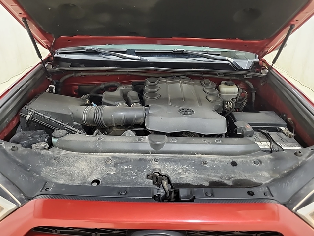 Toyota 4runner SR5 - автомобили, коли, обяви за нови и употребявани 14