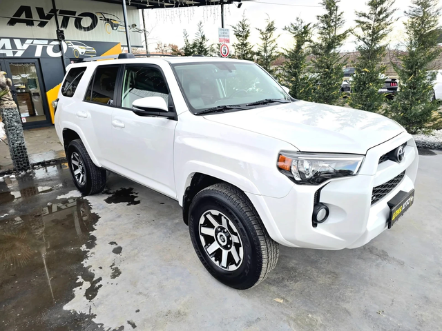 Toyota 4runner 4.0I 4X4 НАПЪЛНО ОБСЛУЖЕН 20000ХИЛ КМ ЛИЗИНГ 100% - автомобили, коли, обяви за нови и употребявани 4