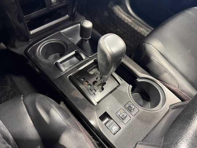 Toyota 4runner SR5| V6 - автомобили, коли, обяви за нови и употребявани 10