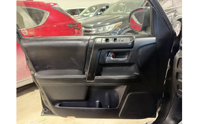 Toyota 4runner SR5| V6 - автомобили, коли, обяви за нови и употребявани 11