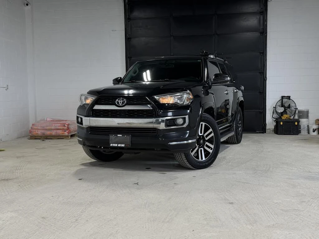 Toyota 4runner 4.0* V6* ПОДГРЕВ* КАМЕРА* КЕЙЛЕС* LANE* ASSIST - автомобили, коли, обяви за нови и употребявани 0