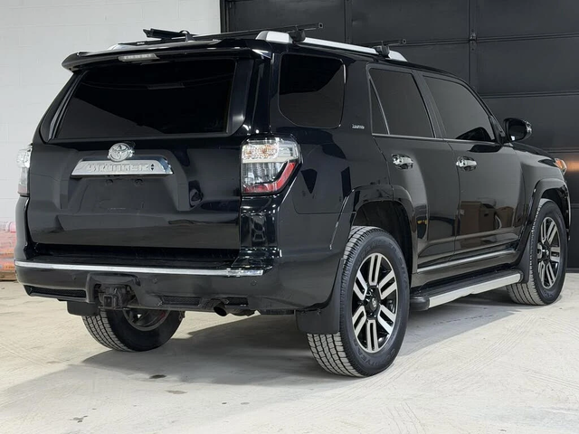 Toyota 4runner 4.0* V6* ПОДГРЕВ* КАМЕРА* КЕЙЛЕС* LANE* ASSIST - автомобили, коли, обяви за нови и употребявани 1